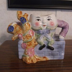 Vintage Ceramic Teapot Humpty Dumpty Sitting on a